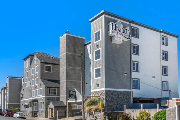 Elizabeth Oceanfront Suites an Ascend Collection Hotel