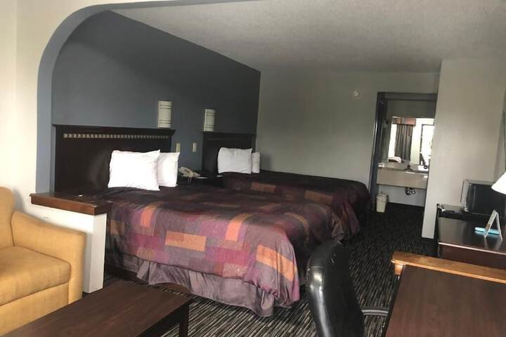 Room 12 of 26