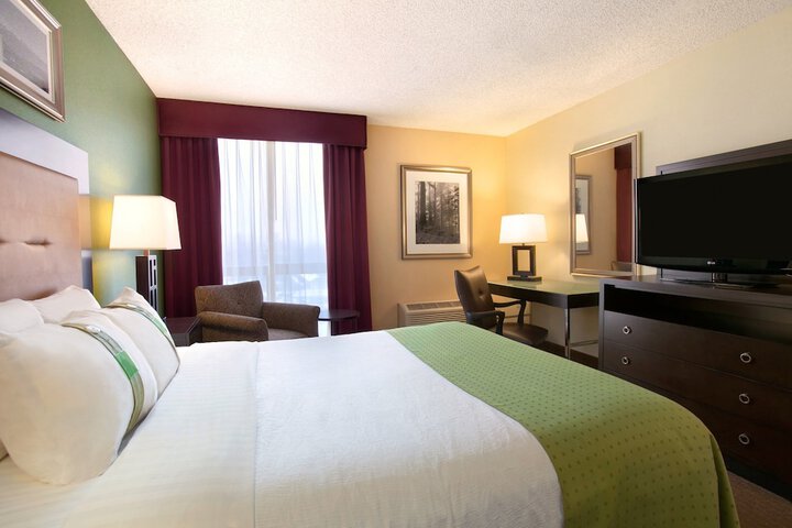 Room 21 of 36