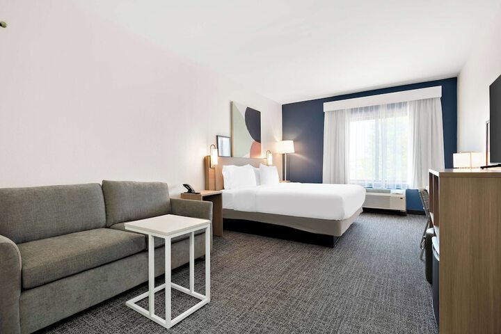 Room 11 of 31