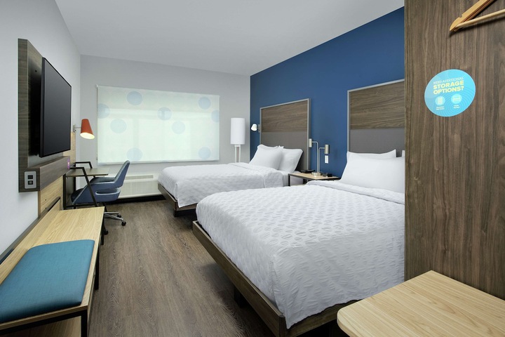 Room 21 of 46