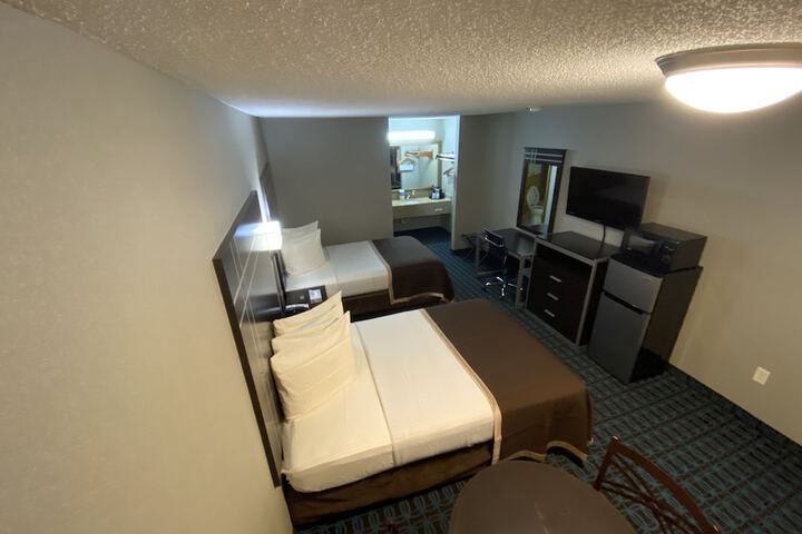 Room 19 of 68