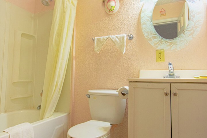 Room 14 of 50