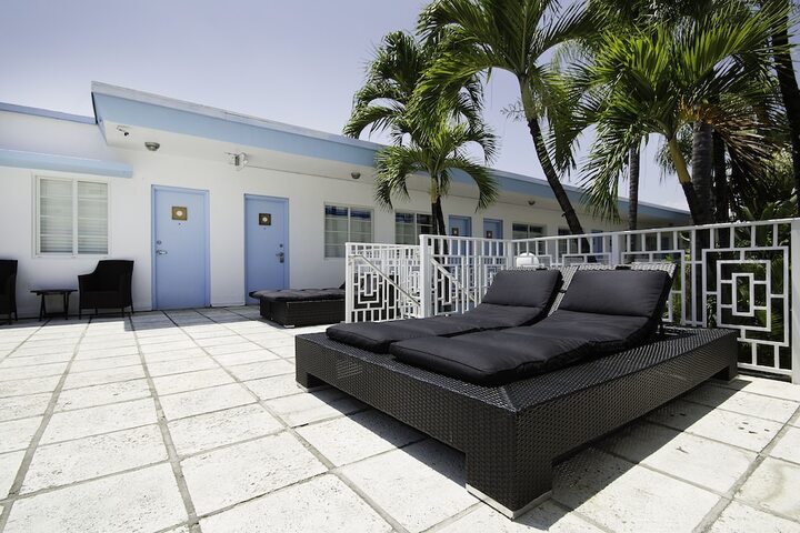 Sundeck 44 of 49