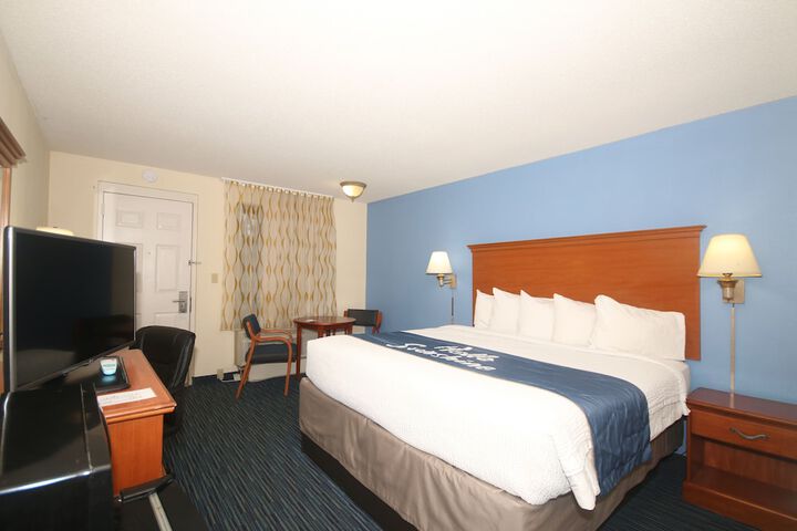 Room 15 of 24