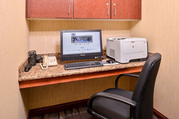 Business Center 36 of 36