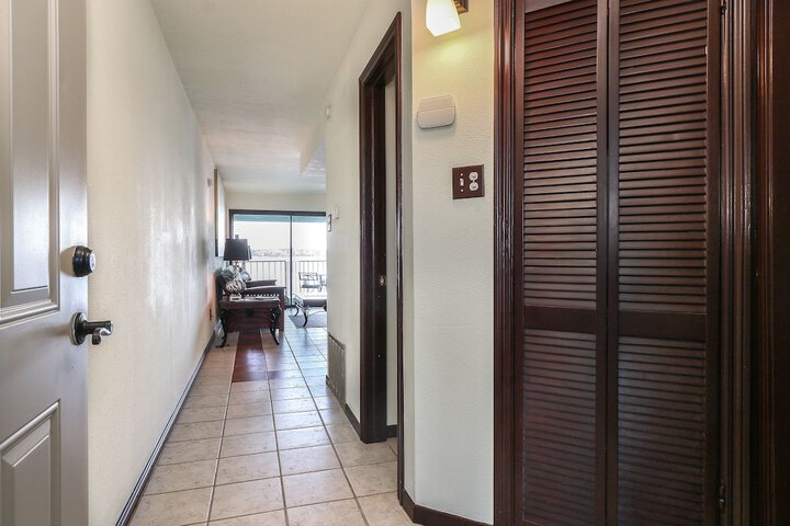 Room 14 of 43