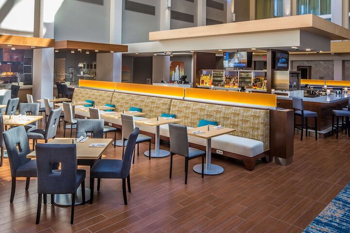 DoubleTree by Hilton Pittsburgh - Cranberry