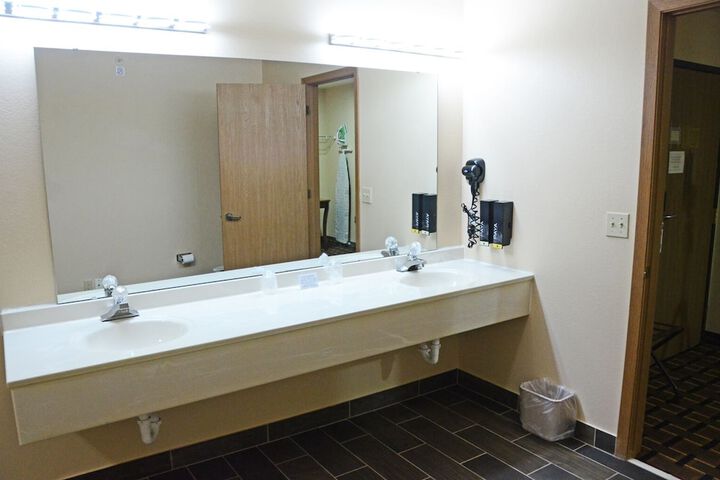 Heritage Grand Inn