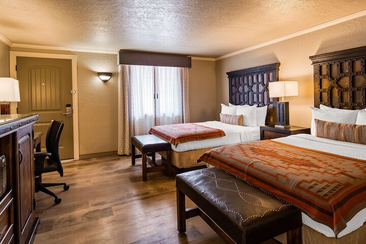 Room 10 of 29
