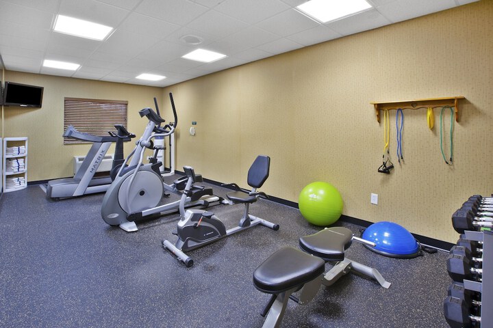 Holiday Inn Express Irwin (PA TPK Exit 67) by IHG