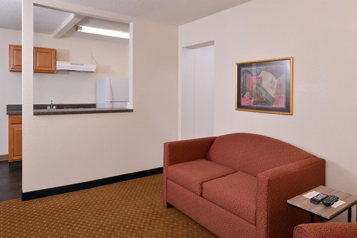 Room 25 of 36