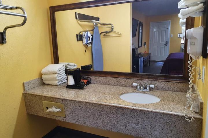 Chaparral Motel
