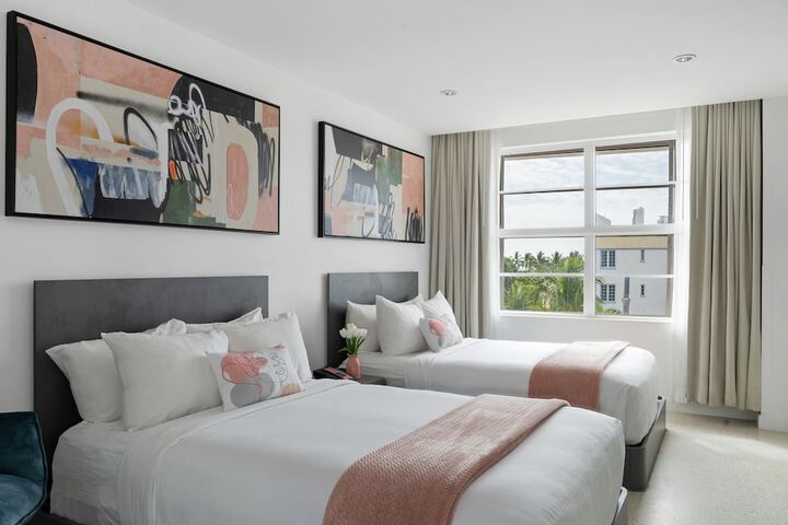 Room 28 of 61