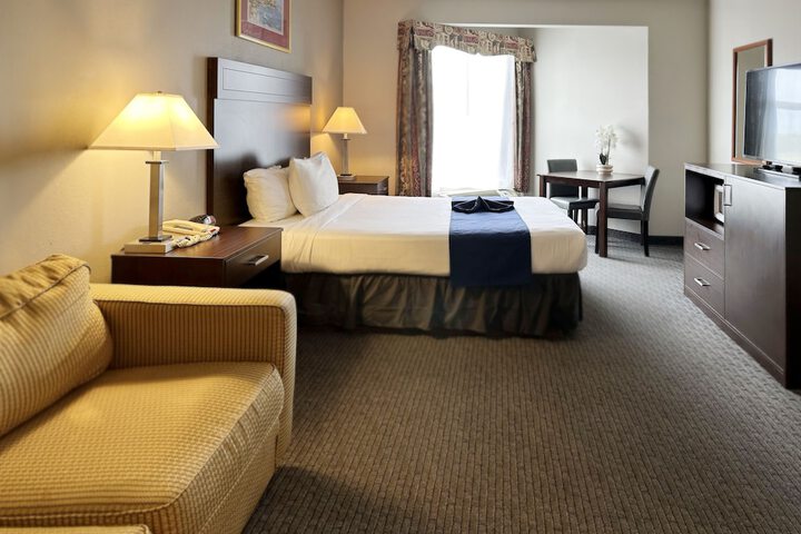 BayVue Hotel Resort and Suites