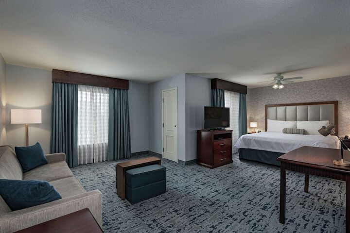 Room 22 of 46