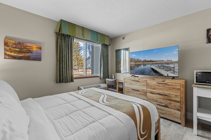 Nisswa Hotel and Suites