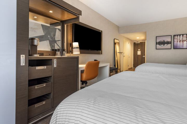 Room 18 of 37