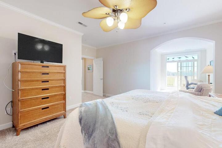 Bayside Resort --- 31738 Lakeview Dr #202A
