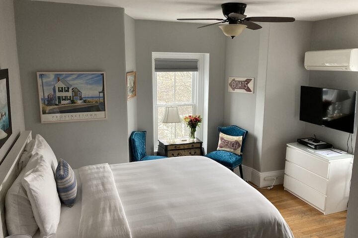Room 48 of 65