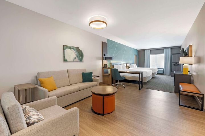 Comfort Suites Richmond East