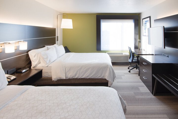 Holiday Inn Express & Suites Worthington by IHG