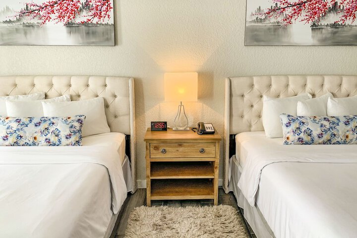 Room 52 of 65