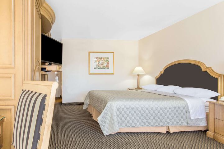 Days Inn by Wyndham Modesto