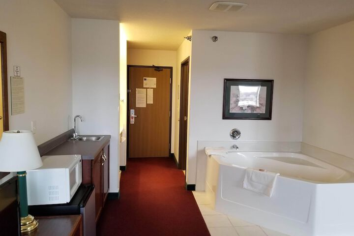 Room 159 of 232