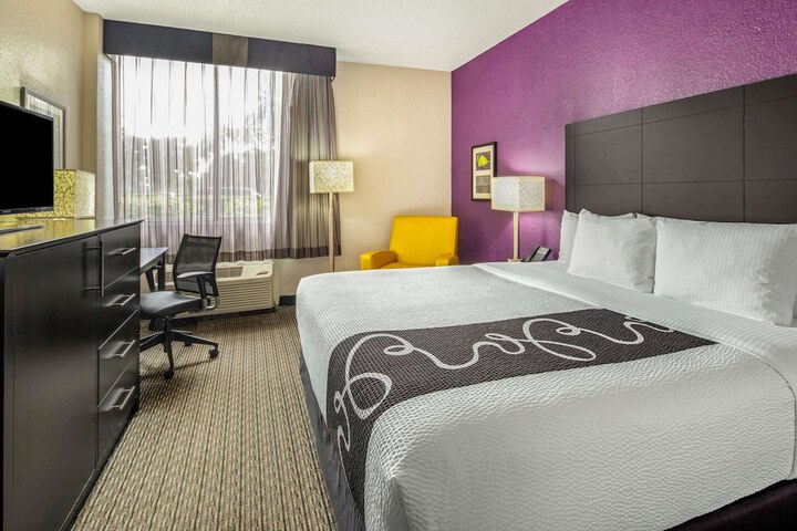 Room 21 of 31
