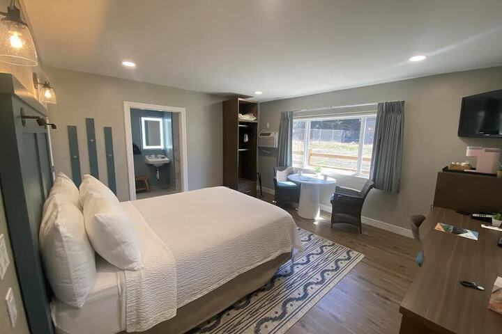 Room 34 of 47