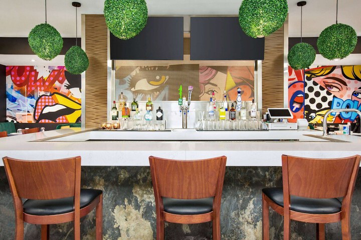 Wingate by Wyndham Bronx / Haven Park