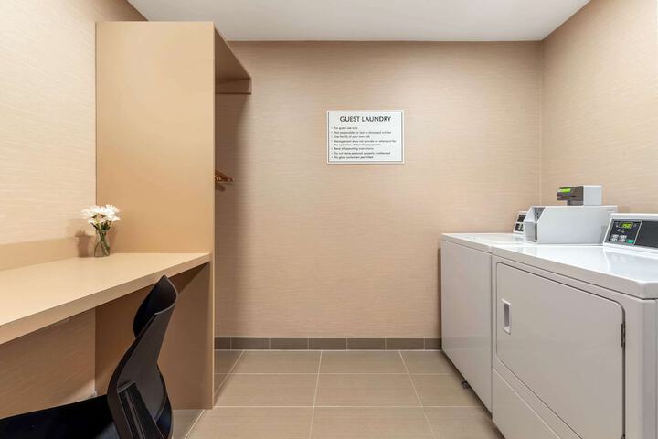 Room 20 of 38