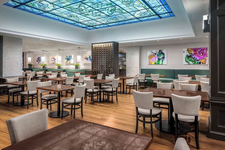 Silver Legacy Reno- a Caesars Rewards Destination
