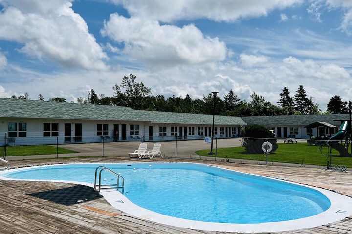 Pool 20 of 81
