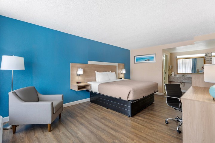 Quality Inn & Suites Conference Center