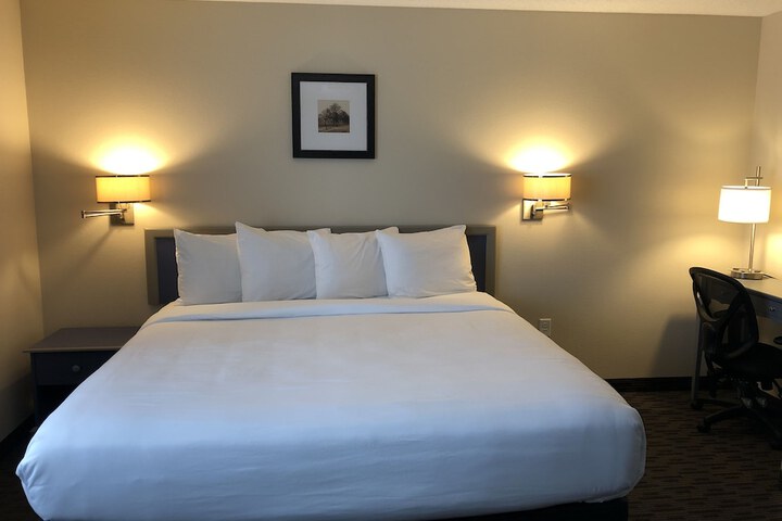 Room 37 of 50