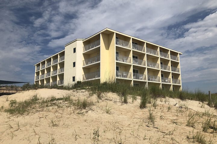 Surf Side Hotel