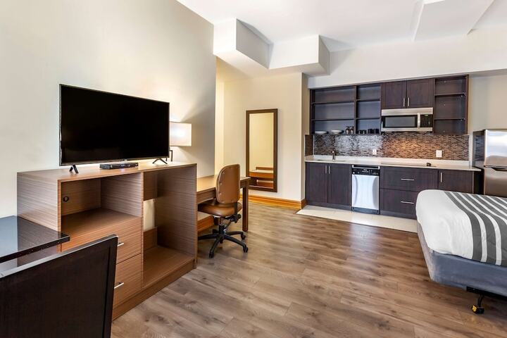 Room 26 of 51