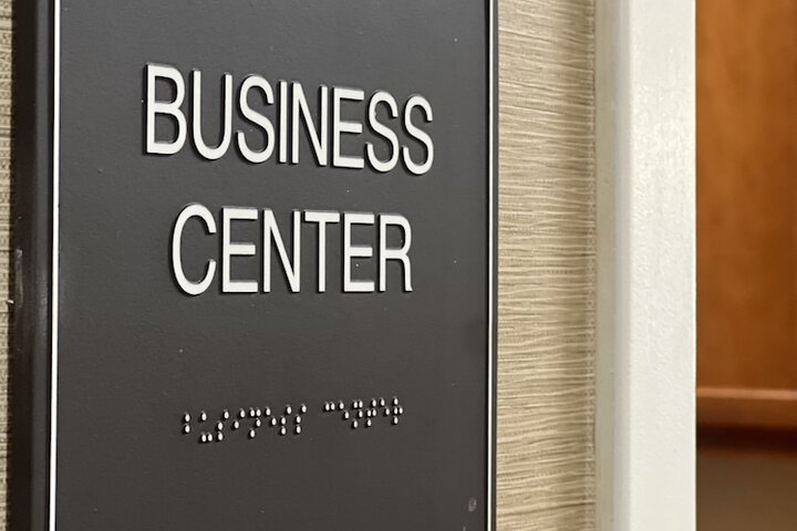 Business Center 52 of 52