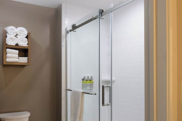 Staybridge Suites Lake Jackson by IHG