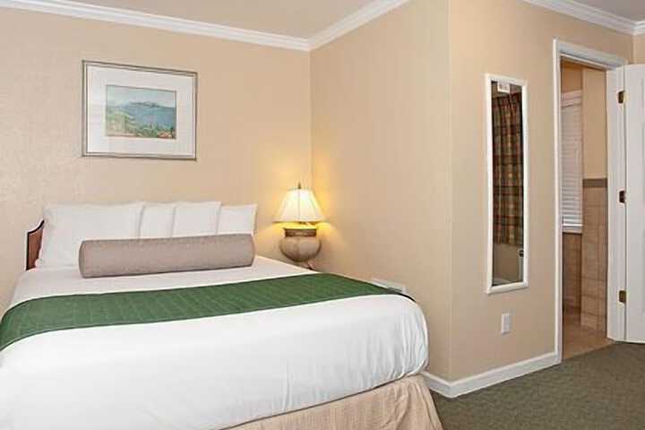 Travelers Inn