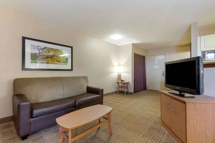 Room 19 of 25