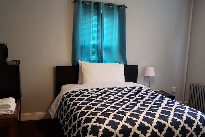 Room 18 of 40