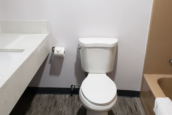 Room 4 of 20