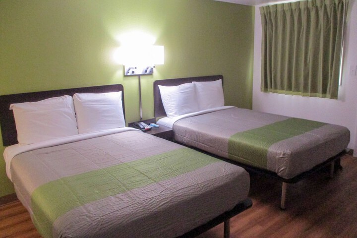 Motel 6 North Olmsted OH - Cleveland
