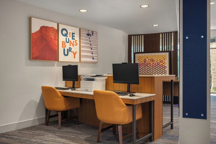 Holiday Inn Express Queensbury - Lake George Area by IHG