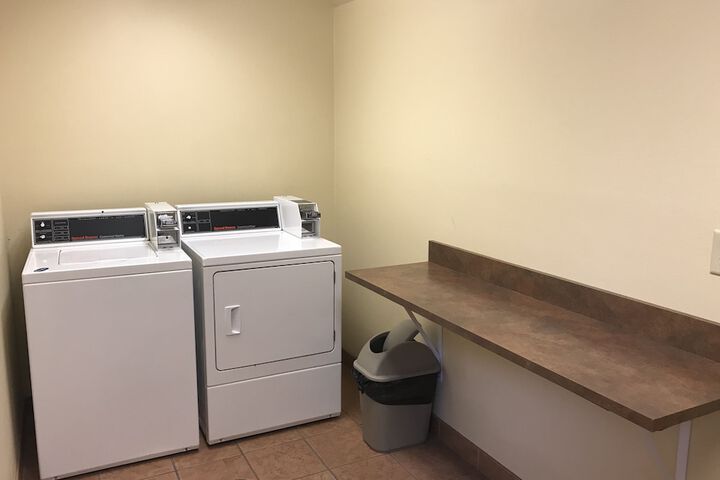 Room 18 of 27