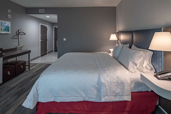Room 26 of 61