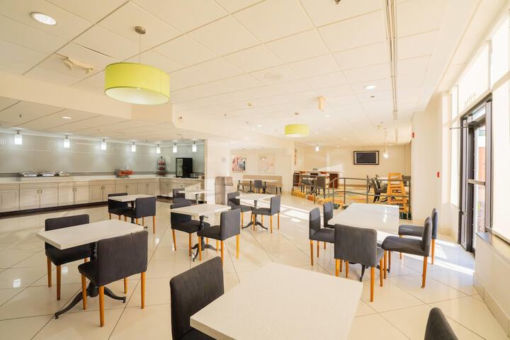 Elimwood Hotel a Ramada by Wyndham
